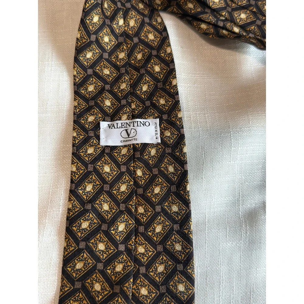 Valentino Cravatte Silk Tie Mens Geometric Diamond Medallion Gold Brown Italy